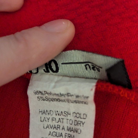 Red Pencil Skirt (lots of stretch!) - Picture 4 of 6